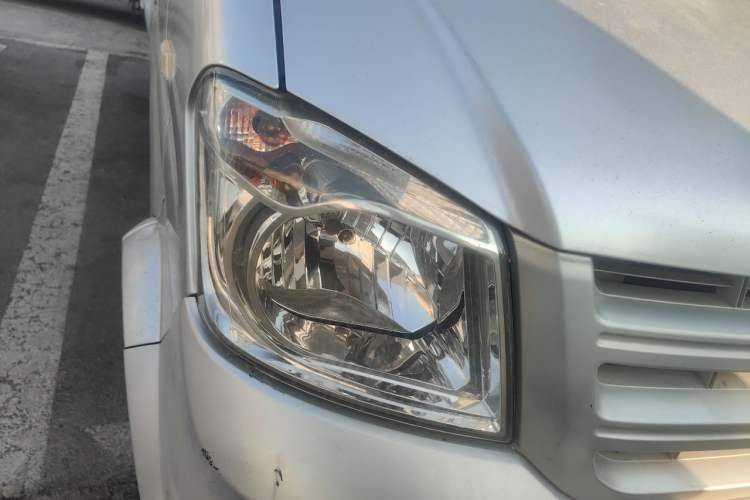 Used Dongfeng Xiaokang K05S 2016 1.2L Practical Version DK12-10 Right Front Headlight