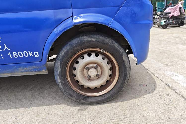 Used Dongfeng Xiaokang K05S 2016 1.2L Practical Version DK12-10 Right Front Wheel Hub