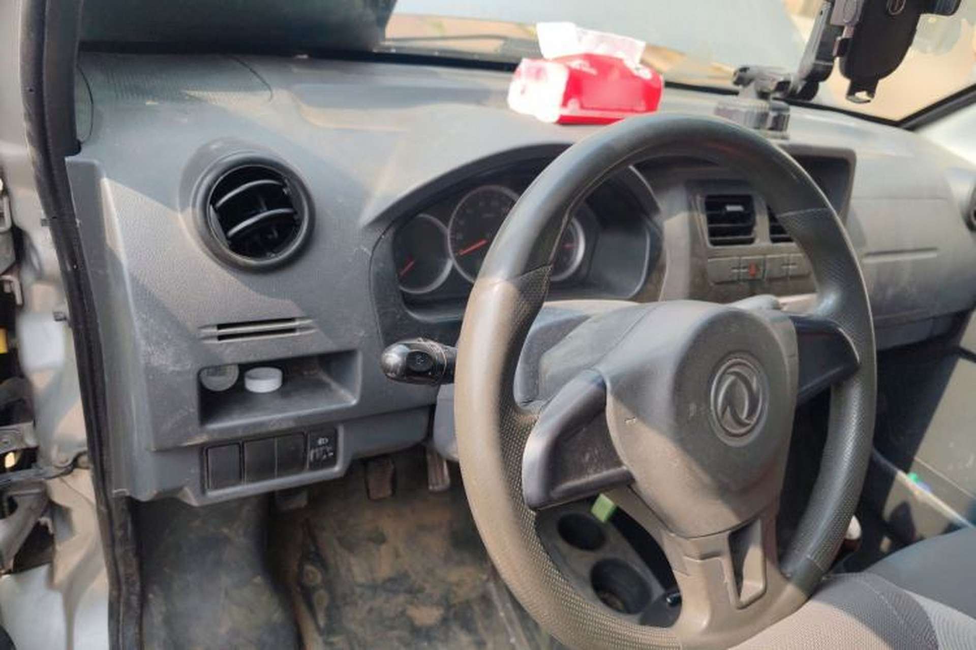 Used Dongfeng Xiaokang K05S 2016 1.2L Practical Version DK12-10 Steering Wheel