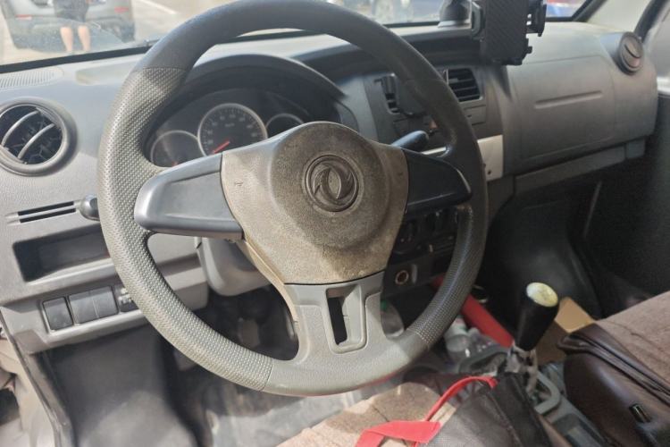Used Dongfeng Xiaokang K05S 2016 1.2L Practical Version DK12-10 Steering Wheel