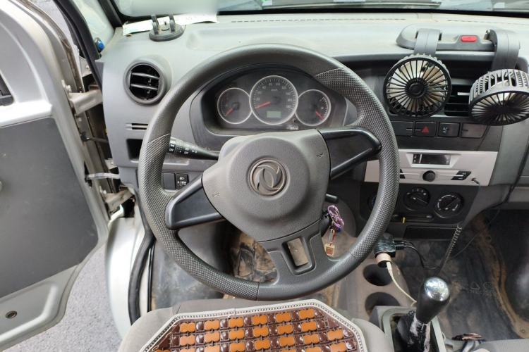 Used Dongfeng Xiaokang K05S 2016 1.2L Practical Version DK12-10 Steering Wheel