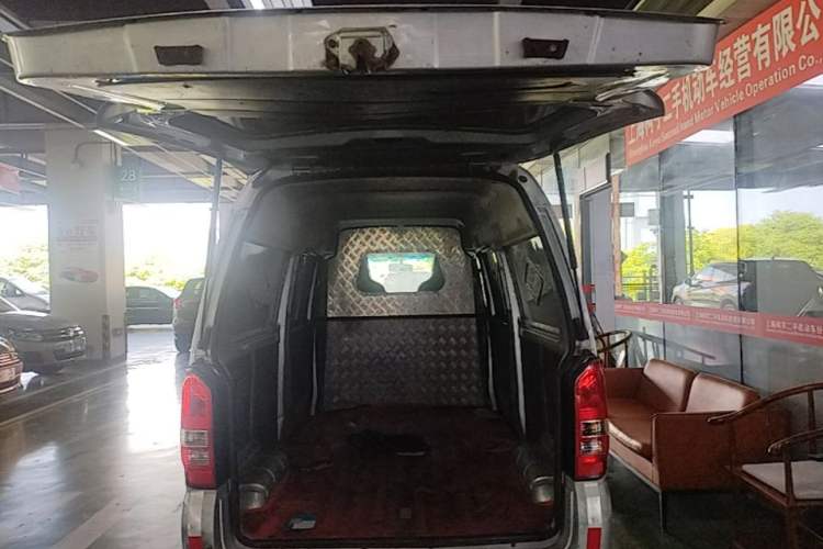 Used Dongfeng Xiaokang K05S 2016 1.2L Practical Version DK12-10 Trunk
