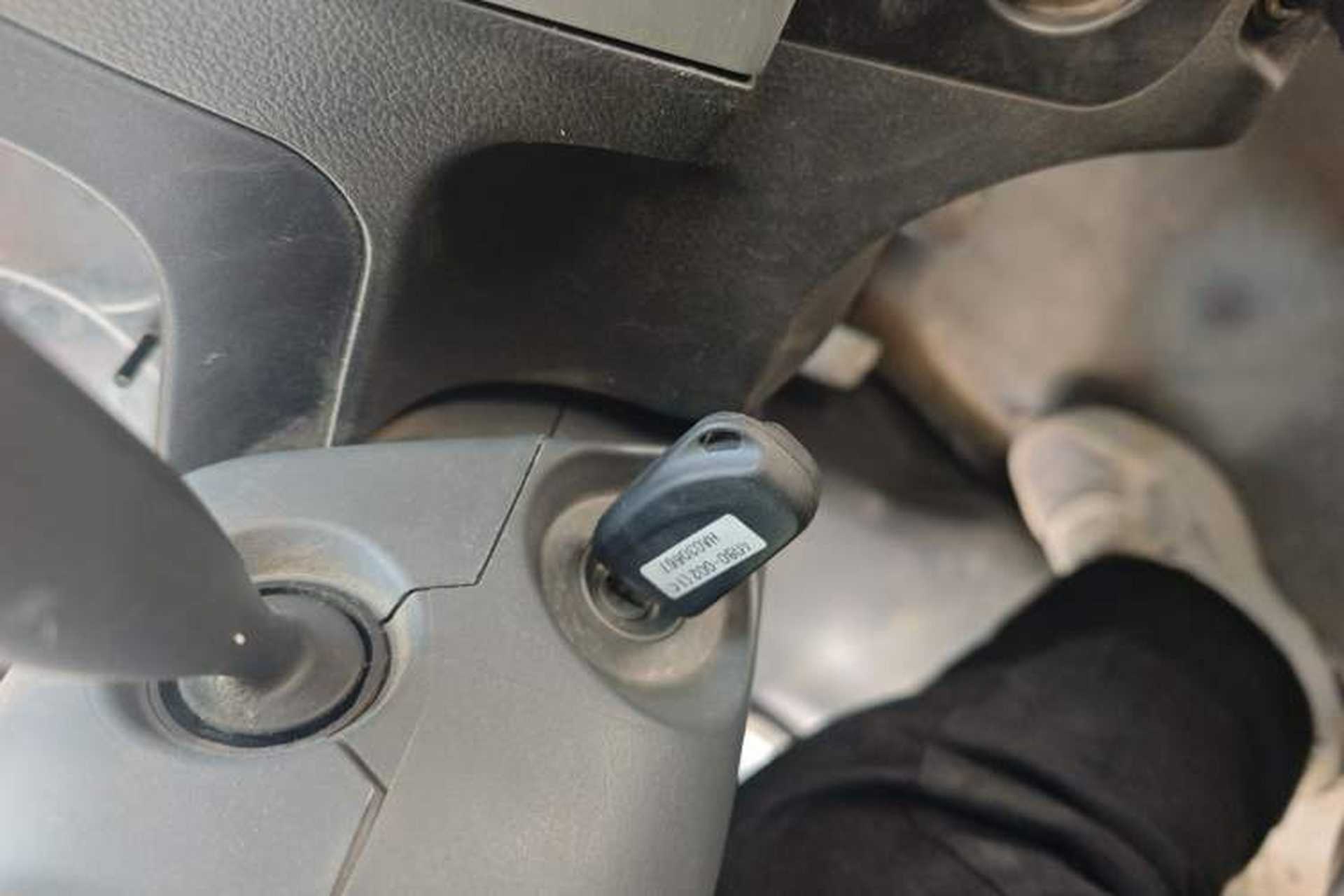 Used Dongfeng Xiaokang K05S 2016 1.2L Practical Version DK12-10 Vehicle Key