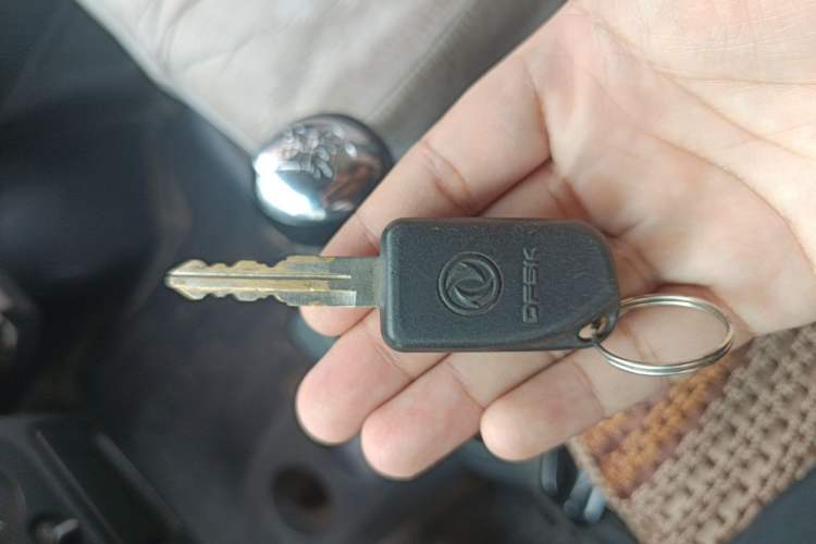 Used Dongfeng Xiaokang K05S 2016 1.2L Practical Version DK12-10 Vehicle Key