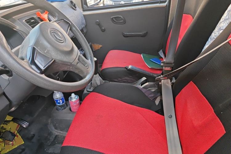 Used Dongfeng Xiaokang K05S 2016 1.2L Practical Version DK12-10 Left Front Seat