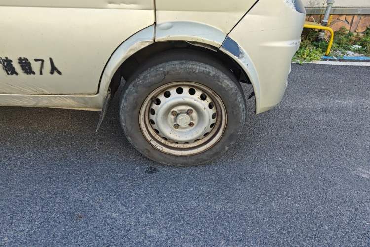 Used Dongfeng Xiaokang K05S 2016 1.2L Practical Version DK12-10 Right Front Wheel Hub