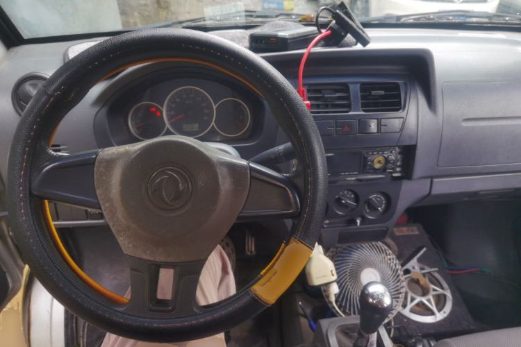 Used Dongfeng Xiaokang K05S 2018 1.2L Practical Model DK12 Center Console