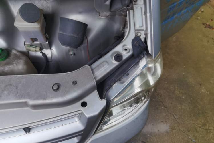 Used Dongfeng Xiaokang K05S 2018 1.2L Practical Model DK12 Engine Bay Left