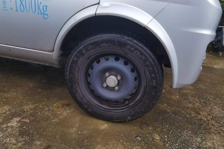 Used Dongfeng Xiaokang K05S 2018 1.2L Practical Model DK12 Right Front Wheel Hub