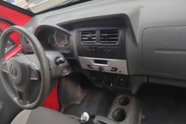 Used Dongfeng Xiaokang K05S 2018 1.2L Practical Model DK12 Interior 3