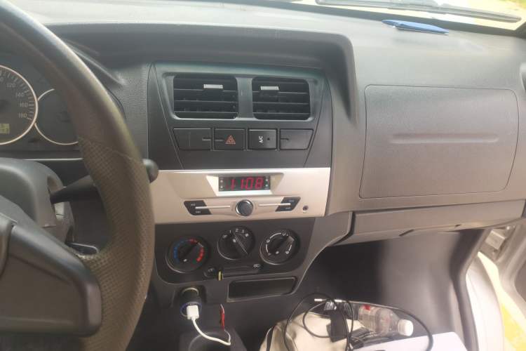 Used Dongfeng Xiaokang K05S 2018 1.0L Practical Model DK10 Audio And AC Panel