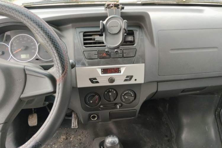 Used Dongfeng Xiaokang K05S 2018 1.0L Practical Model DK10 Audio And AC Panel