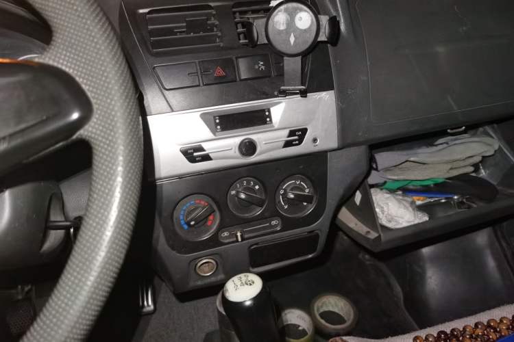 Used Dongfeng Xiaokang K05S 2018 1.2L Practical Model DK12 Audio And AC Panel