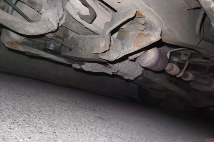 Used Dongfeng Xiaokang K05S 2018 1.2L Practical Model DK12 Chassis Front Left