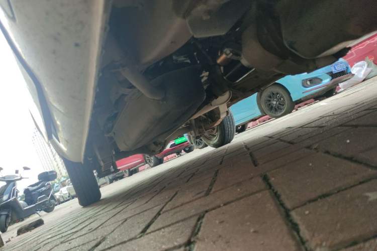 Used Dongfeng Xiaokang K05S 2018 1.2L Refreshed Practical Version DK12 Chassis Front Right