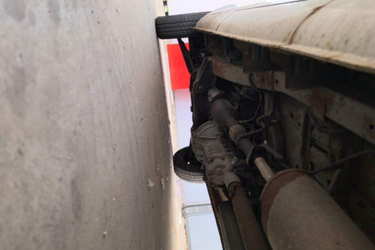 Used Dongfeng Xiaokang K05S  Chassis Rear Left
