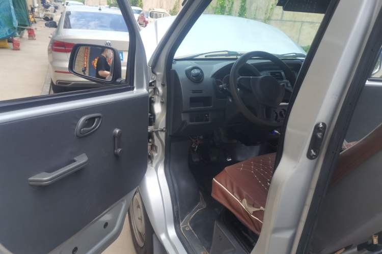 Used Dongfeng Xiaokang K05S 2018 1.0L Practical Model DK10 Driver Seat