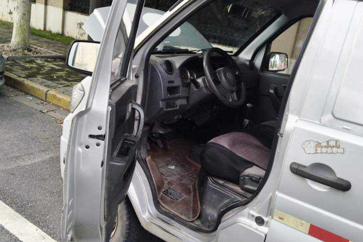 Used Dongfeng Xiaokang K05S 2018 1.2L Practical Model DK12 Driver Seat