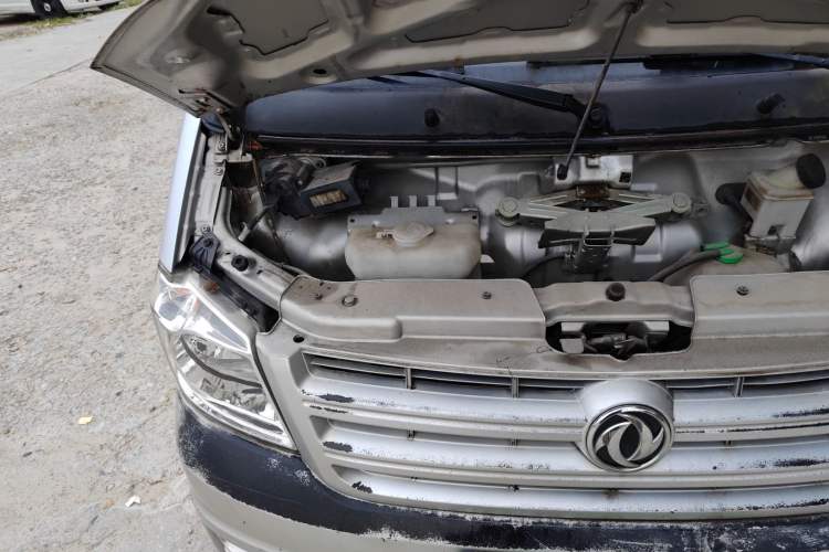 Used Dongfeng Xiaokang K05S 2018 1.2L Refreshed Practical Version DK12 Engine Bay Right