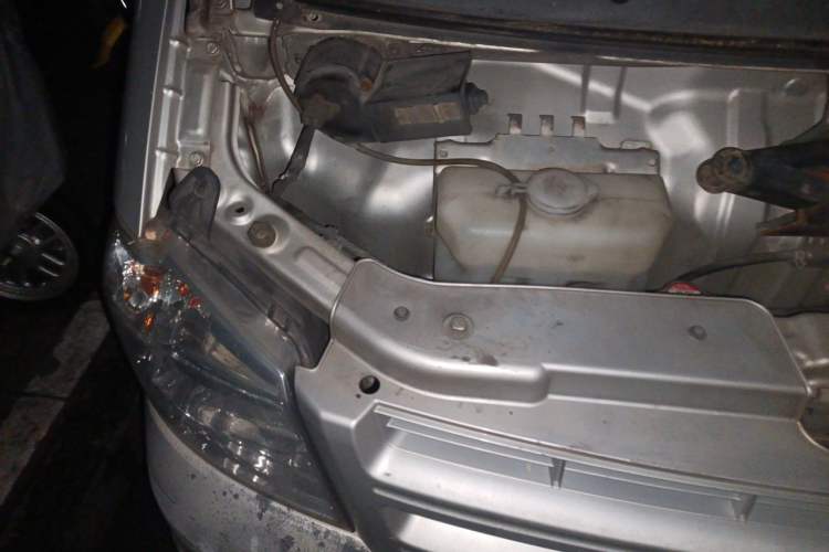 Used Dongfeng Xiaokang K05S  Engine Bay Right