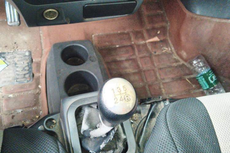 Used Dongfeng Xiaokang K05S 2018 1.2L Practical Model DK12 Gear Lever
