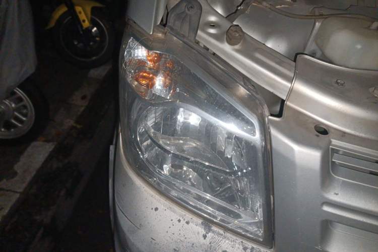 Used Dongfeng Xiaokang K05S  Right Front Headlight