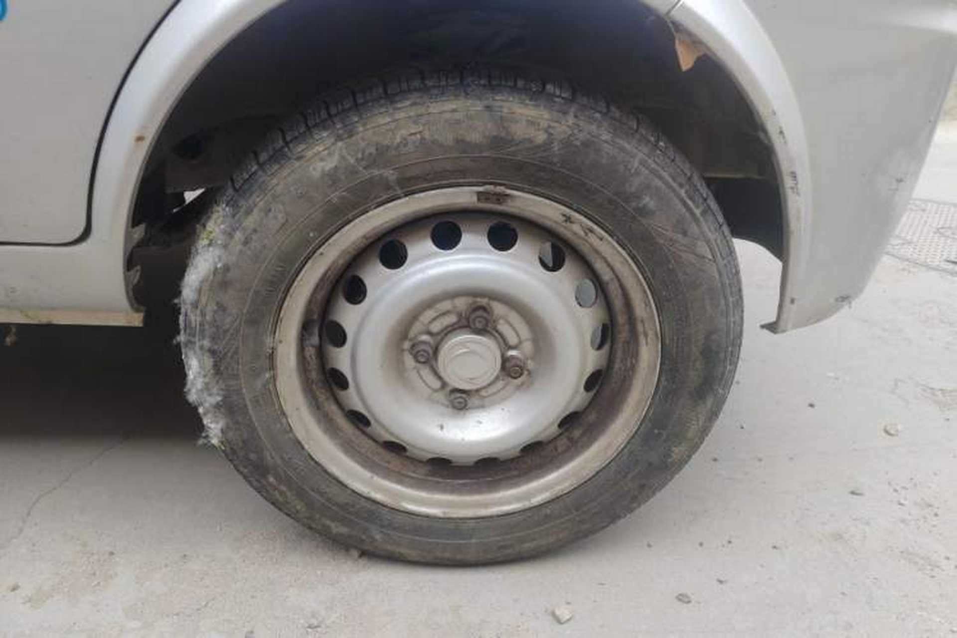 Used Dongfeng Xiaokang K05S  Right Front Wheel Hub