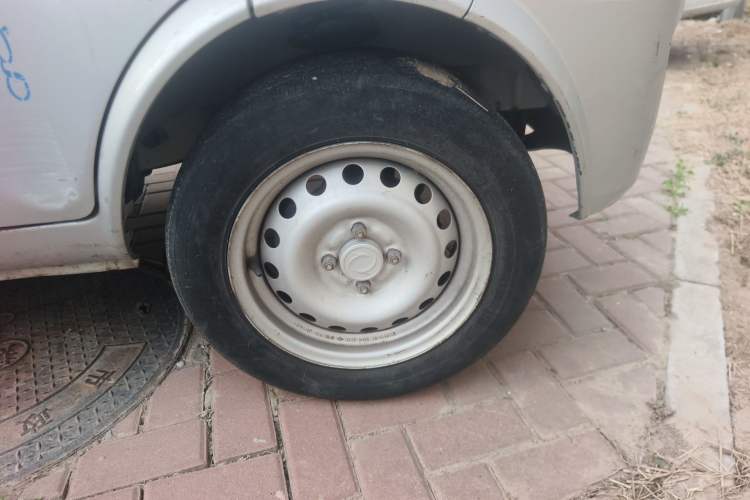 Used Dongfeng Xiaokang K05S 2018 1.0L Practical Model DK10 Right Front Wheel Hub