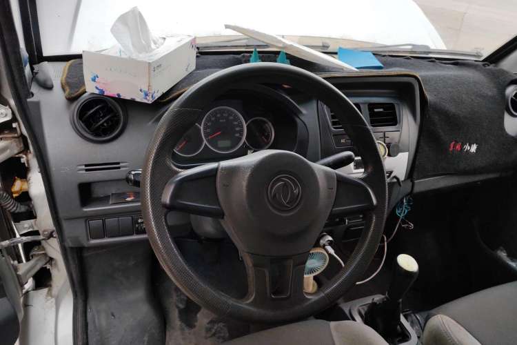 Used Dongfeng Xiaokang K05S 2018 1.2L Refreshed Practical Version DK12 Steering Wheel