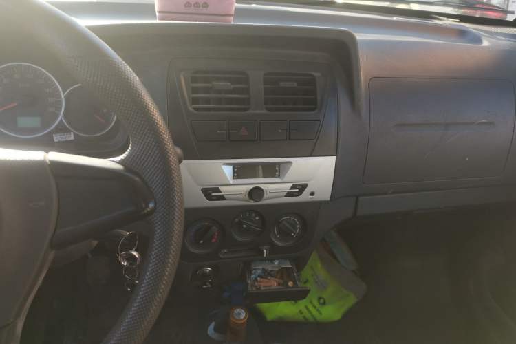 Used Dongfeng Xiaokang K05S 2019 1.2L Practical Version China VI Standard DK12 Audio And AC Panel