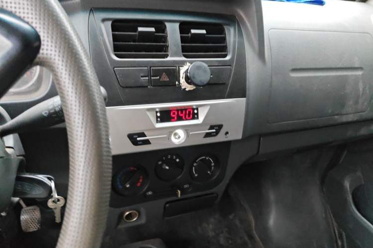 Used Dongfeng Xiaokang K05S 2019 1.2L Practical Version China VI Standard DK12 Audio And AC Panel