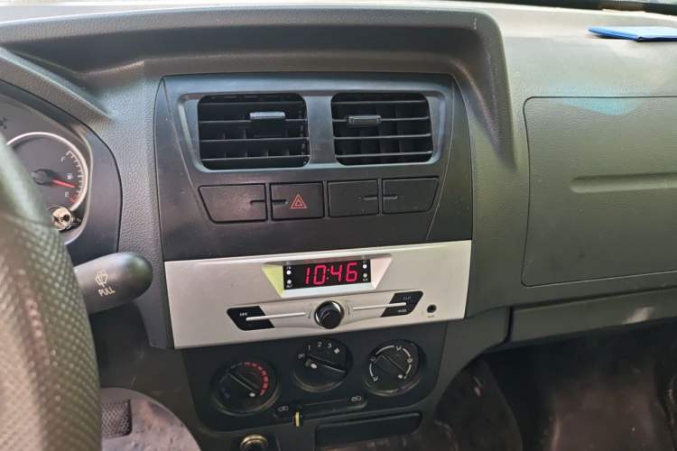 Used Dongfeng Xiaokang K05S 2019 1.2L Practical Version China VI Standard DK12 Audio And AC Panel