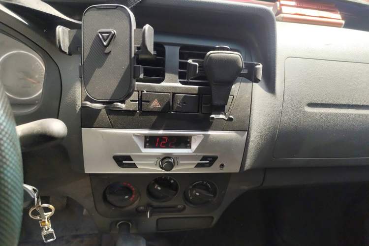 Used Dongfeng Xiaokang K05S 2019 1.2L Practical Version China VI Standard DK12 Audio And AC Panel