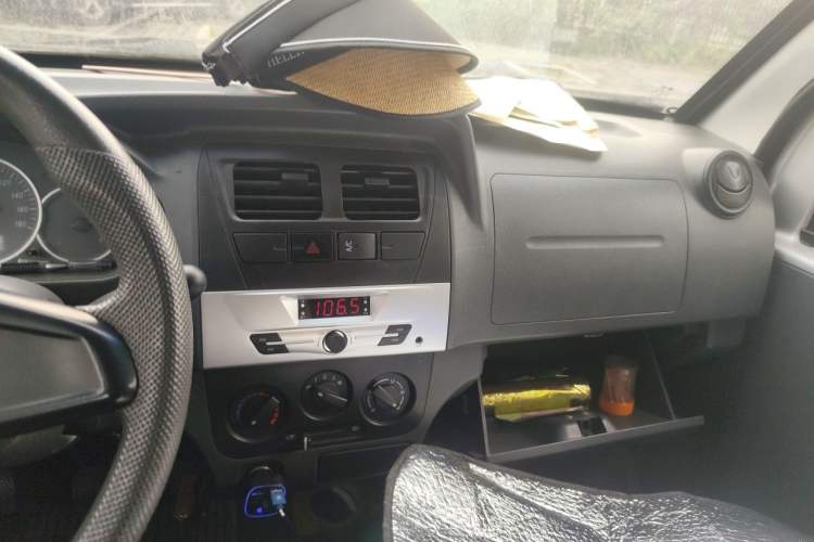 Used Dongfeng Xiaokang K05S 2019 1.2L Practical Version China VI Standard DK12 Audio And AC Panel