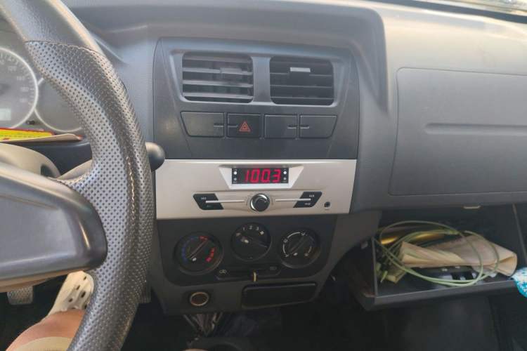 Used Dongfeng Xiaokang K05S 2019 1.2L Practical Version China VI Standard DK12 Audio And AC Panel