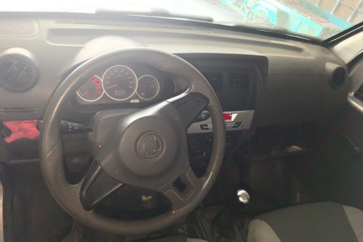 Used Dongfeng Xiaokang K05S 2019 1.2L Practical Version China VI Standard DK12 Center Console