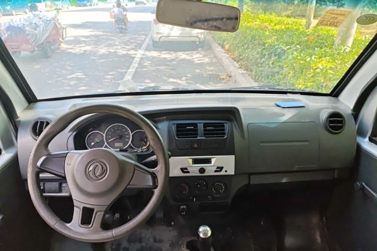 Used Dongfeng Xiaokang K05S 2019 1.2L Practical Version China VI Standard DK12 Center Console