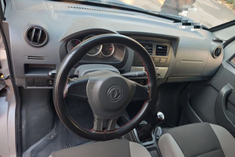 Used Dongfeng Xiaokang K05S 2019 1.2L Practical Version China VI Standard DK12 Center Console