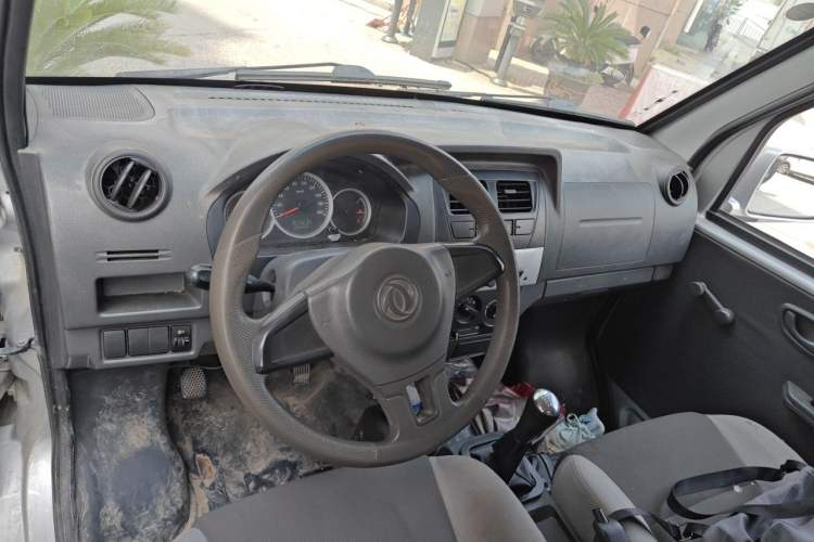 Used Dongfeng Xiaokang K05S 2019 1.2L Practical Version China VI Standard DK12 Center Console