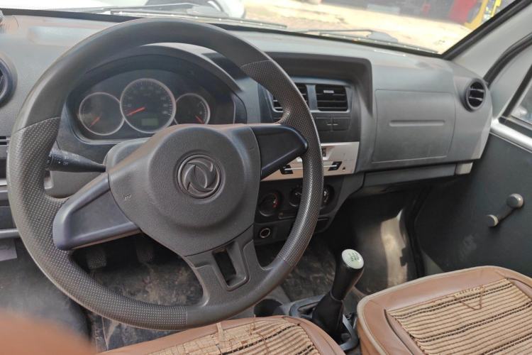 Used Dongfeng Xiaokang K05S 2019 1.2L Practical Version China VI Standard DK12 Center Console