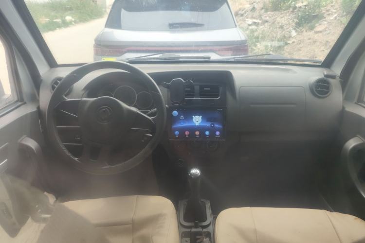 Used Dongfeng Xiaokang K05S 2019 1.2L Practical Version China VI Standard DK12 Center Console