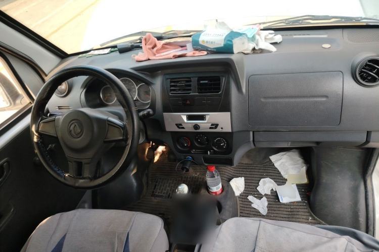 Used Dongfeng Xiaokang K05S 2019 1.2L Practical Version China VI Standard DK12 Center Console