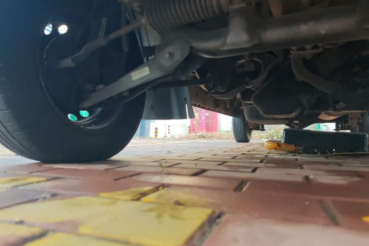 Used Dongfeng Xiaokang K05S 2019 1.2L Practical Version China VI Standard DK12 Chassis Front Right