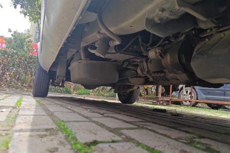 Used Dongfeng Xiaokang K05S 2019 1.2L Practical Version China VI Standard DK12 Chassis Front Right