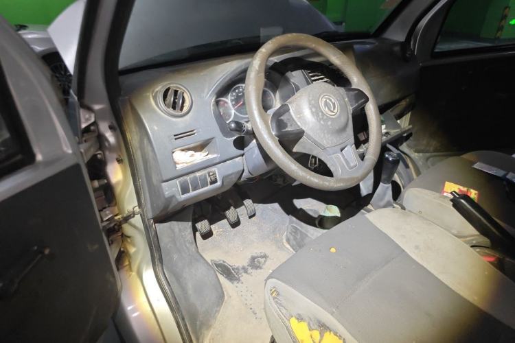 Used Dongfeng Xiaokang K05S 2019 1.2L Practical Version China VI Standard DK12 Driver Seat