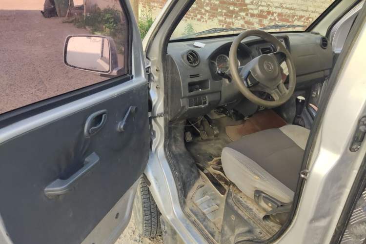 Used Dongfeng Xiaokang K05S 2019 1.2L Practical Version China VI Standard DK12 Driver Seat