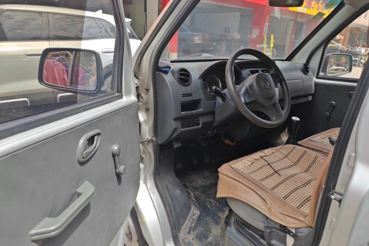 Used Dongfeng Xiaokang K05S 2019 1.2L Practical Version China VI Standard DK12 Driver Seat