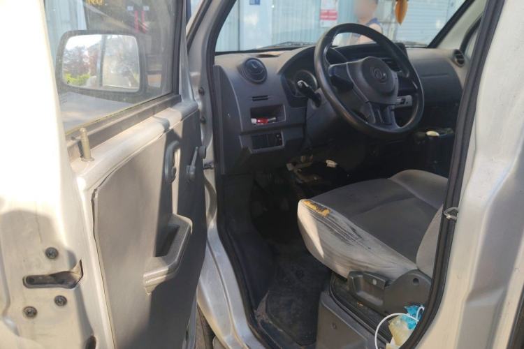 Used Dongfeng Xiaokang K05S 2019 1.2L Practical Version China VI Standard DK12 Driver Seat