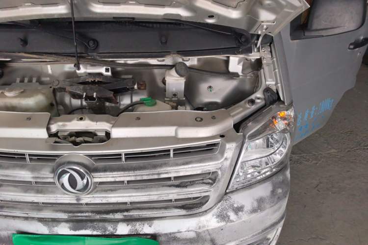 Used Dongfeng Xiaokang K05S 2019 1.2L Practical Version China VI Standard DK12 Engine Bay Left