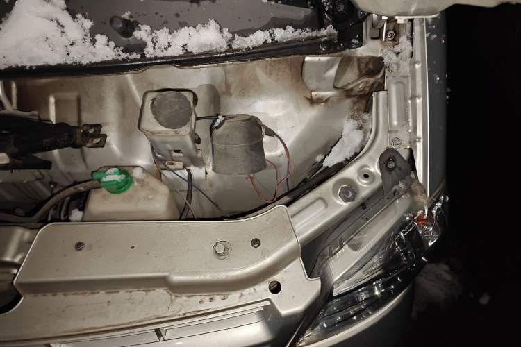 Used Dongfeng Xiaokang K05S 2019 1.2L Practical Version China VI Standard DK12 Engine Bay Left